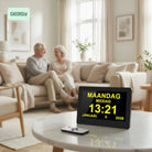 GEASY digitale klok voor slechtzienden op tafel in woonkamer met afstandsbediening